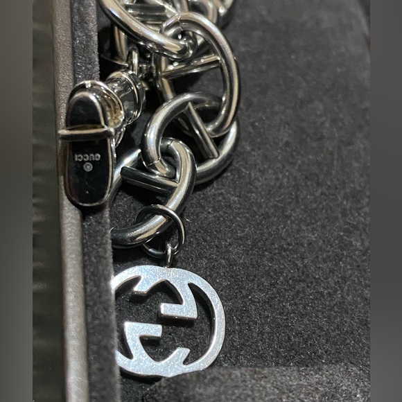GUCCI Watch - Picture 5 of 11